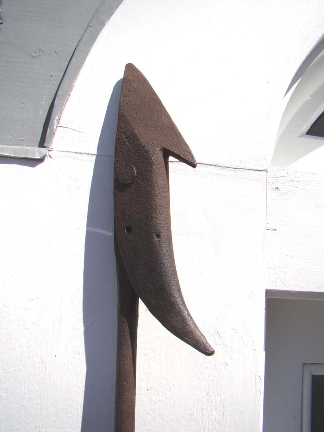 An "End of the Whaling Era" Toggle Harpoon by Ambrose Peters of New Bedford circa 1902 — image 2